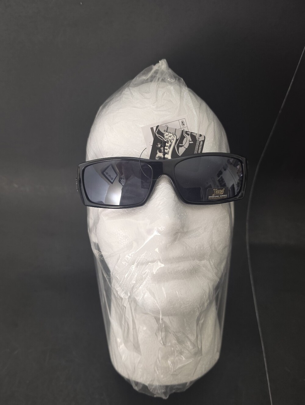 Eyewear Men’s Black Rectangle Sunglasses OG Style.